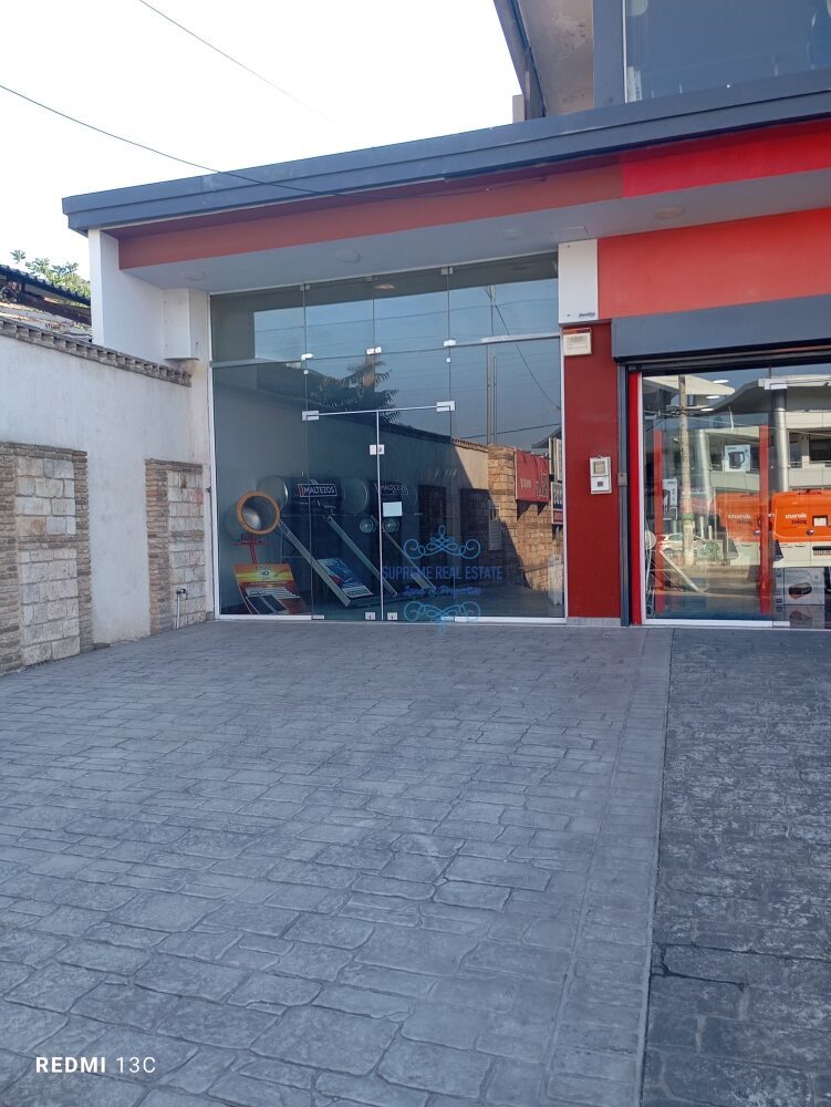 (To Rent) Commercial Store || Glyka Nera /  - 50sq 1500€