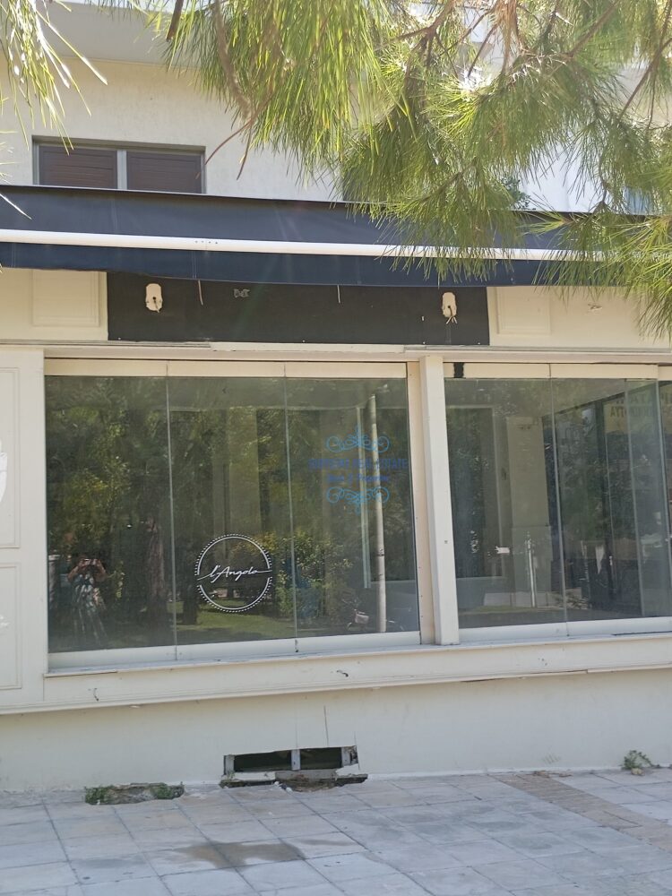 (for rent) Commercial Store || Athens north suburbs / Chalandri - 117.0sq.m, 3.000€