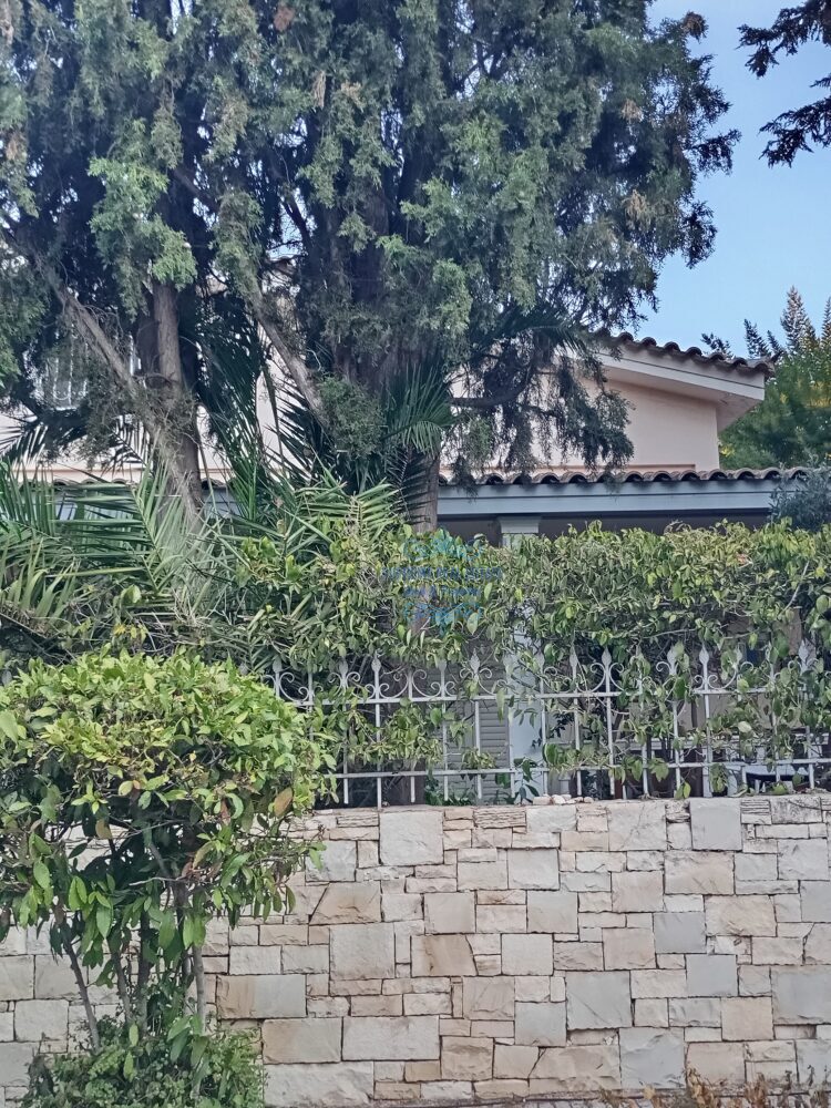 (for sale) Residential Villa || Athens north suburbs / Chalandri - 200.0sq.m, 4 B/R,1.000.000€