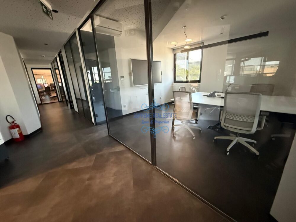(for sale) Commercial Office || Athens north suburbs / Agia Paraskevi - 376.0sq.m, 700.000€
