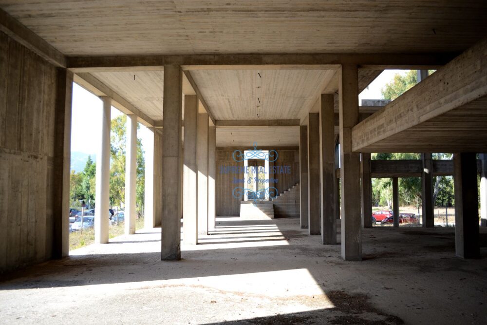 (for sale) Commercial Building || Athens north suburbs / Kifisia - 2000.0sq.m, 2.300.000€