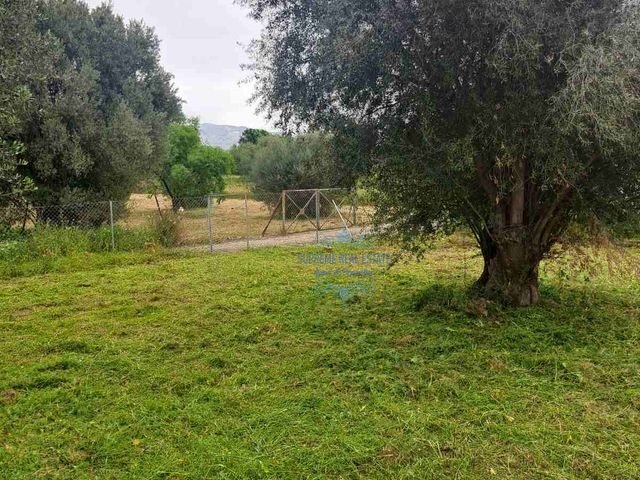 (for sale) Land Plot || Athens north suburbs / Marousi - 400.0sq.m, 320.000€