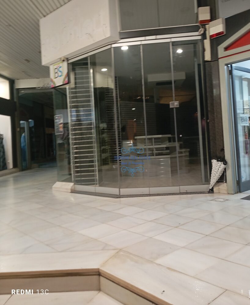 (for rent) Commercial Store || Athens north suburbs / Chalandri - 125.0sq.m, 2.000€