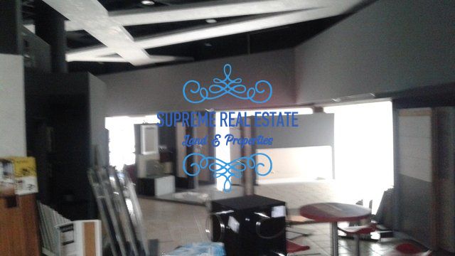 (Προς Πώληση) Επαγγελματικός Χώρος Κτίριο || Γλυκά Νερά /  - 2000τ.μ, 2300000€