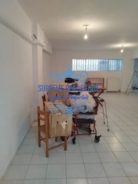 (Προς Ενοικίαση) Επαγγελματικός Χώρος Αποθήκη || Χαλάνδρι /  - 120τ.μ,450€