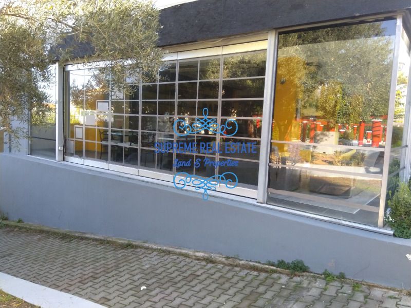 (Προς Ενοικίαση) Επαγγελματικός Χώρος Κατάστημα || Γλυκά Νερά /  - 150τ.μ, 1500€