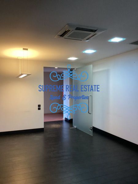 (Προς Ενοικίαση) Επαγγελματικός Χώρος Κτίριο || Κηφισιά /  - 1750τ.μ, 20000€