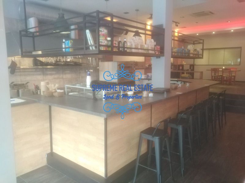 (Προς Πώληση) Επαγγελματικός Χώρος Κατάστημα || Κορωπί /  - 160τ.μ, 314000€