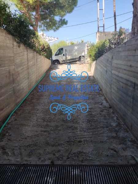 (Προς Ενοικίαση) Επαγγελματικός Χώρος Αποθήκη || Ραφήνα /  - 170τ.μ, 600€