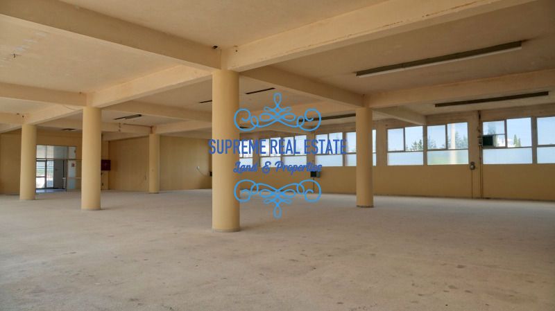 (Προς Πώληση) Επαγγελματικός Χώρος Βιομηχανικός Χώρος || Κορωπί /  - 3600τ.μ, 1800000€