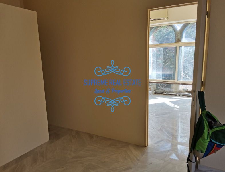 (Προς Πώληση) Επαγγελματικός Χώρος Γραφείο || Χαλάνδρι /  - 35τ.μ, 57000€