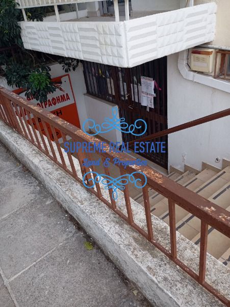 (Προς Ενοικίαση) Επαγγελματικός Χώρος Αποθήκη || Μαρούσι /  - 300τ.μ, 1200€