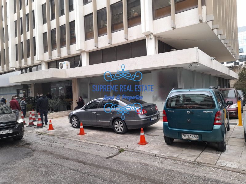 (Προς Ενοικίαση) Επαγγελματικός Χώρος Κατάστημα || Μαρούσι /  - 200τ.μ, 2000€